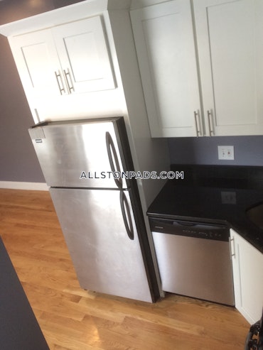 Boston - 2 Beds, 1 Baths