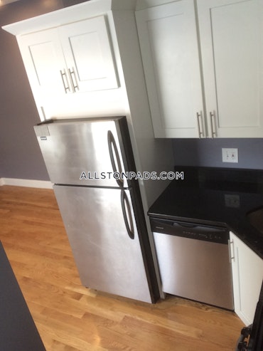 Boston - 2 Beds, 1 Baths