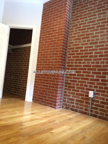 Boston - 2 Beds, 1 Baths