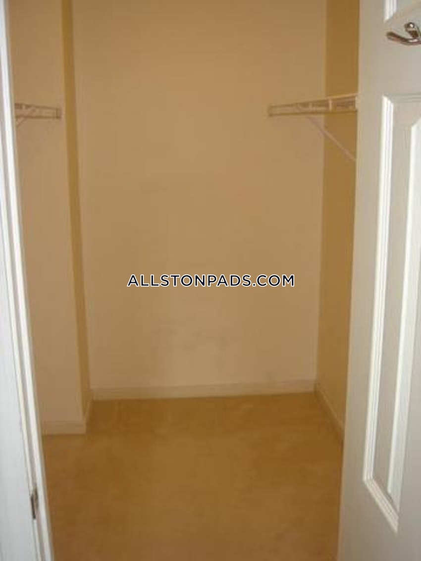 BOSTON - ALLSTON/BRIGHTON BORDER - 2 Beds, 2 Baths - Image 12