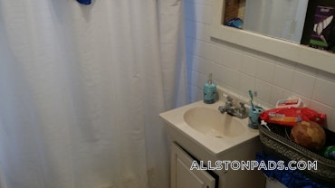 Boston - 1 Beds, 1 Baths