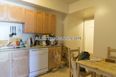 Boston - 3 Beds, 1 Baths