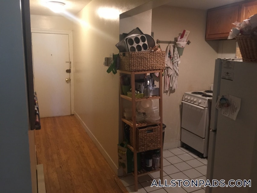 BOSTON - ALLSTON - 3 Beds, 1 Bath - Image 33