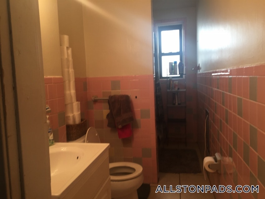 BOSTON - ALLSTON - 3 Beds, 1 Bath - Image 9