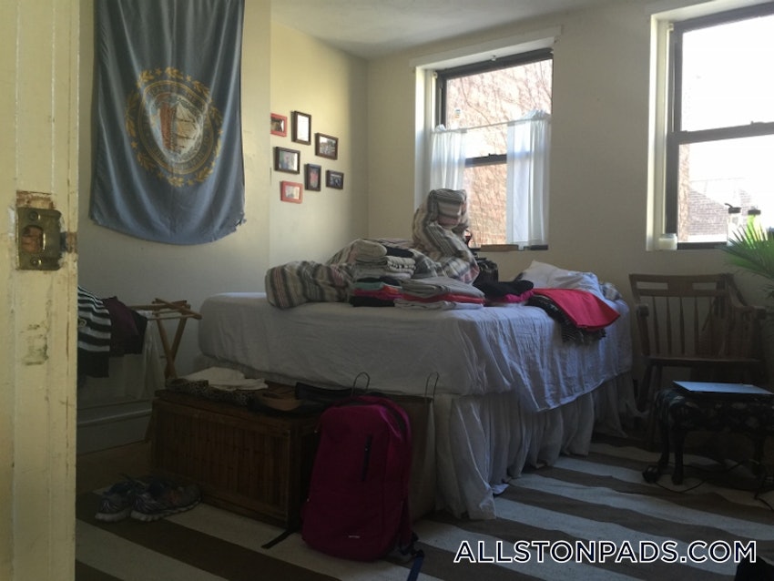 BOSTON - ALLSTON - 3 Beds, 1 Bath - Image 30