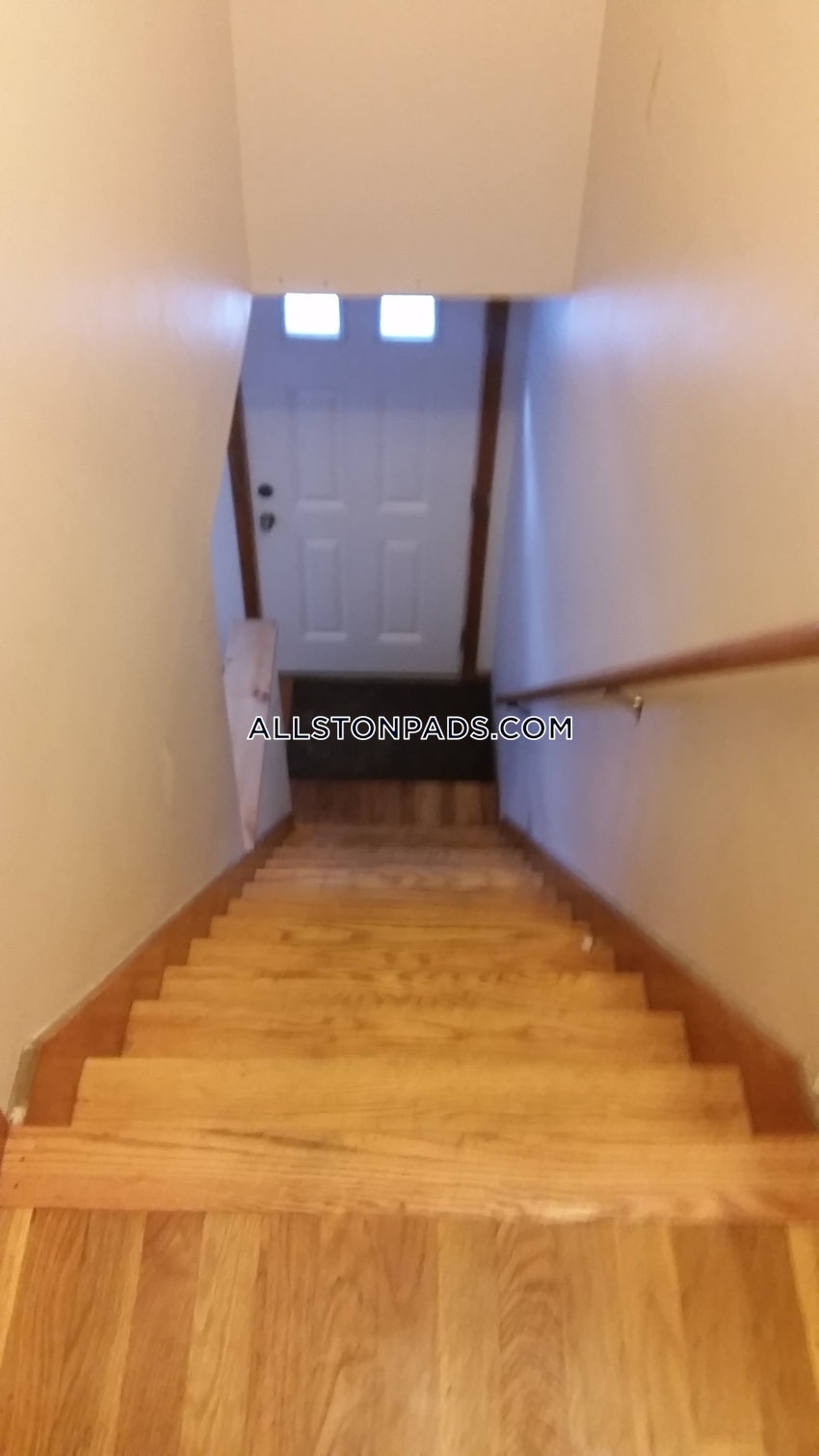 BOSTON - ALLSTON - 4 Beds, 1.5 Baths - Image 11