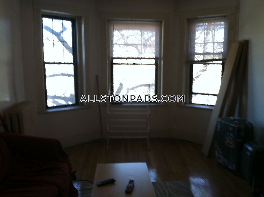 BOSTON - ALLSTON - 3 Beds, 1 Bath - Image 20