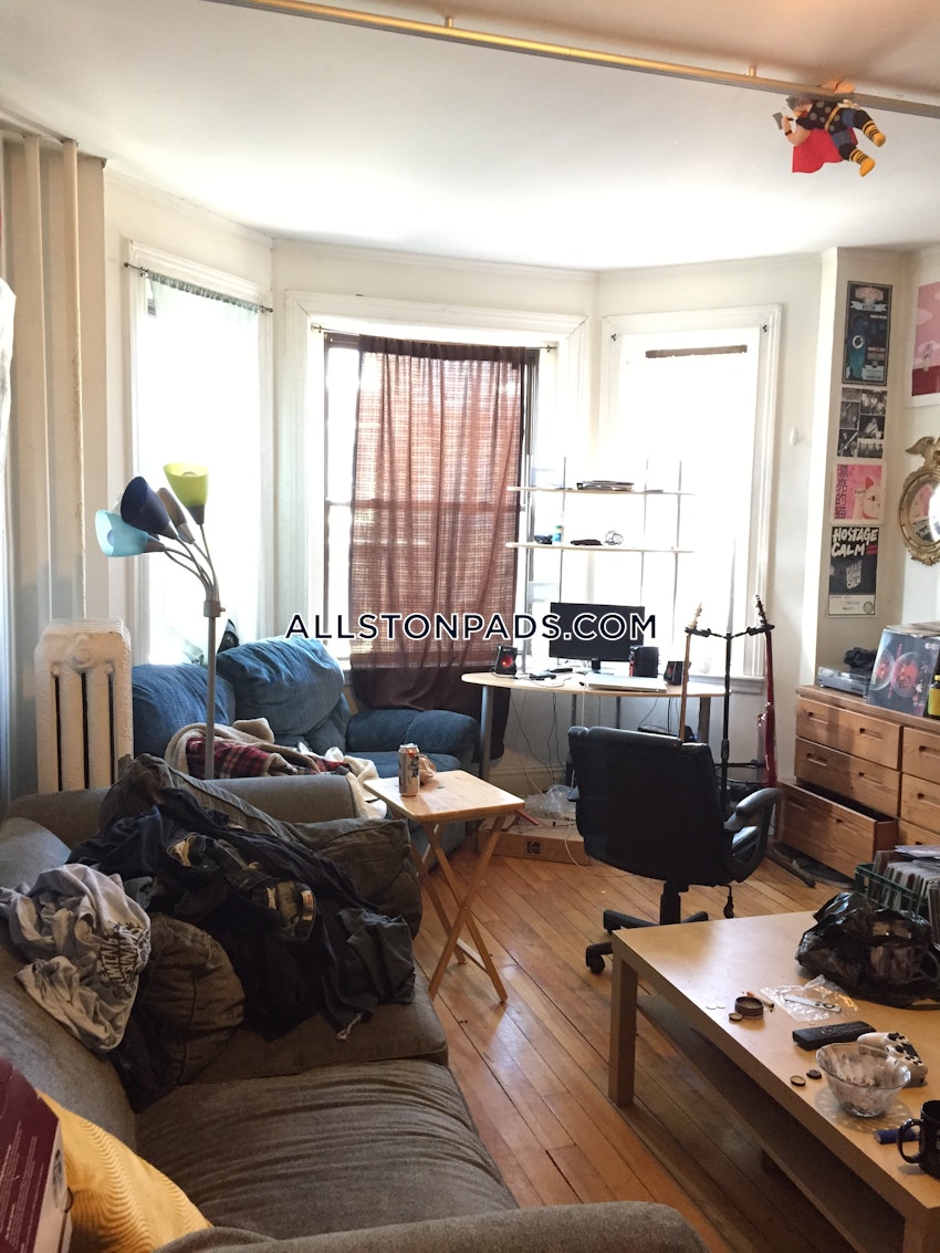 BOSTON - ALLSTON - 5 Beds, 1 Bath - Image 1