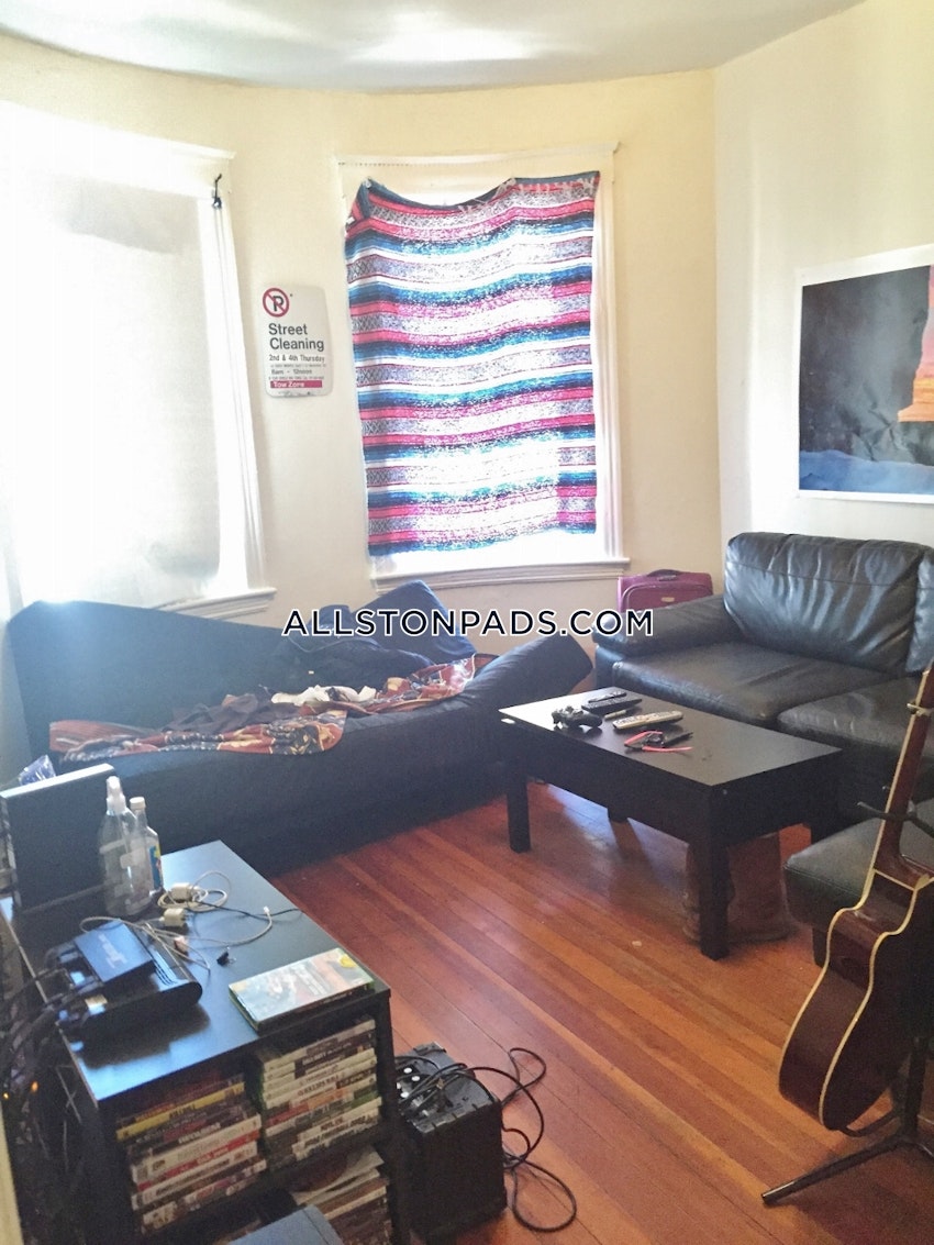 BOSTON - ALLSTON/BRIGHTON BORDER - 2 Beds, 1 Bath - Image 1