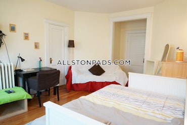 Boston - 0 Beds, 1 Baths