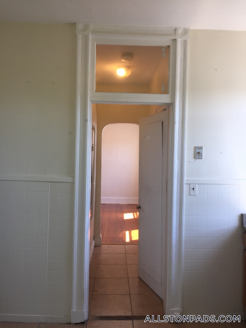 BOSTON - ALLSTON - 1 Bed, 1 Bath - Image 32