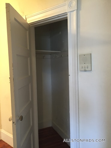 Boston - 1 Beds, 1 Baths