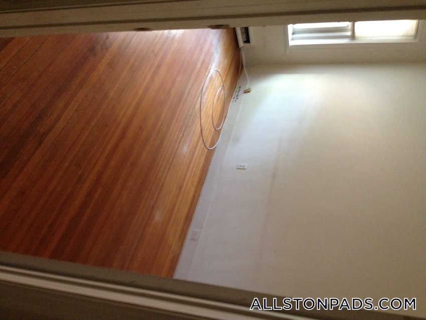 BOSTON - ALLSTON - 1 Bed, 1 Bath - Image 22