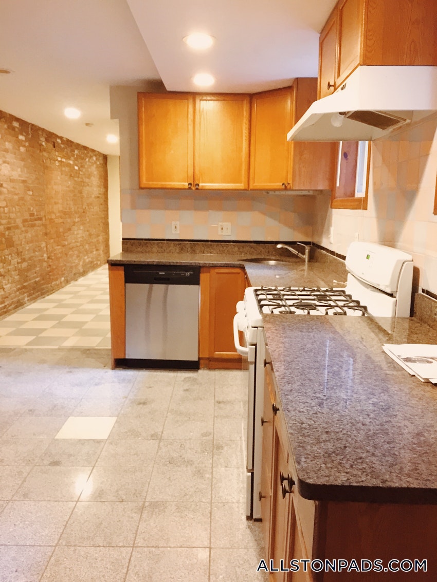 BOSTON - ALLSTON - 3 Beds, 1 Bath - Image 2