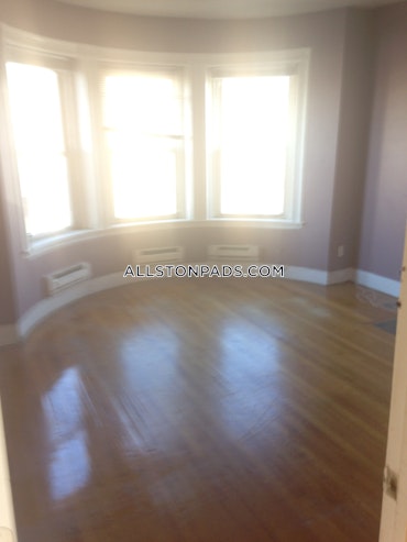 Boston - 1 Beds, 1 Baths