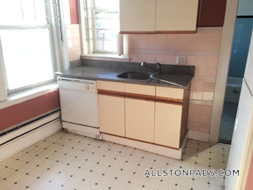 Boston - 1 Beds, 1 Baths