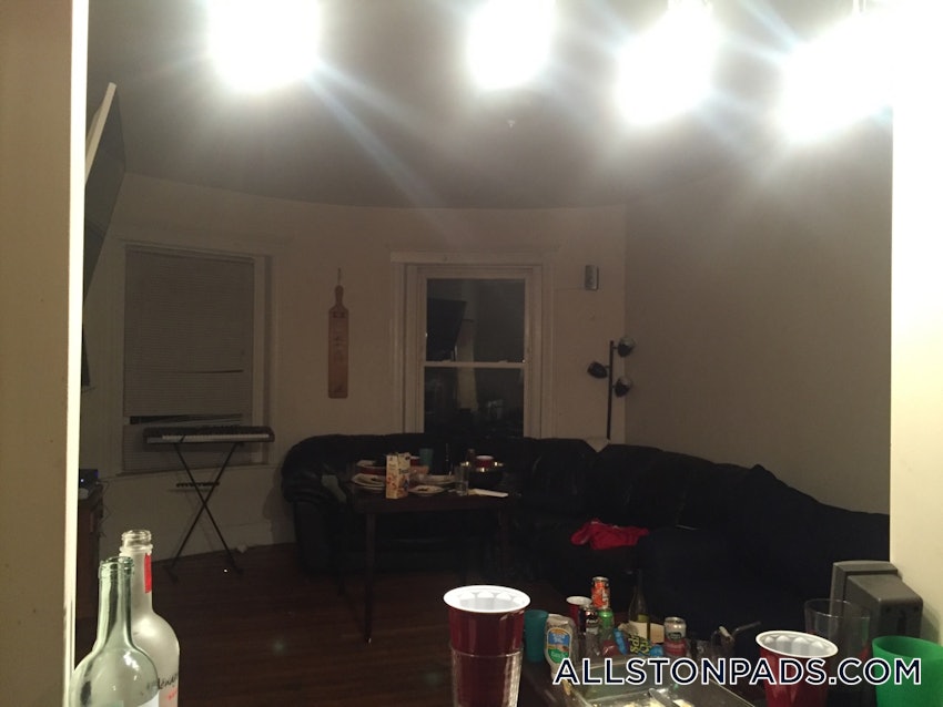 BOSTON - ALLSTON - 4 Beds, 1 Bath - Image 5