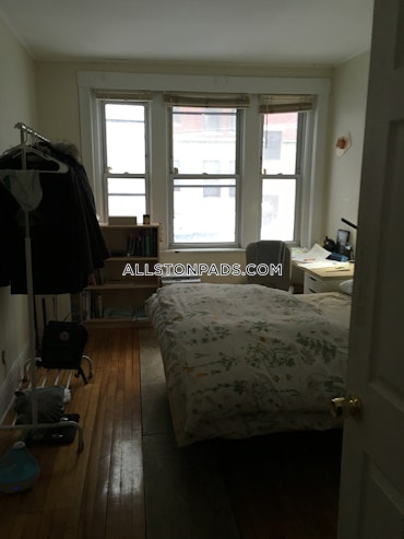 Boston - 3 Beds, 1 Baths