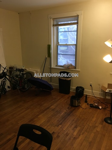 Boston - 3 Beds, 1 Baths