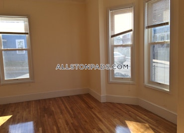 Boston - 5 Beds, 2 Baths