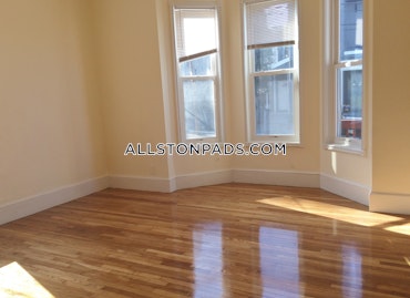 Boston - 5 Beds, 2 Baths