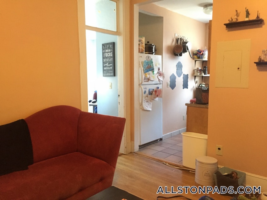 BOSTON - ALLSTON - 2 Beds, 1 Bath - Image 5