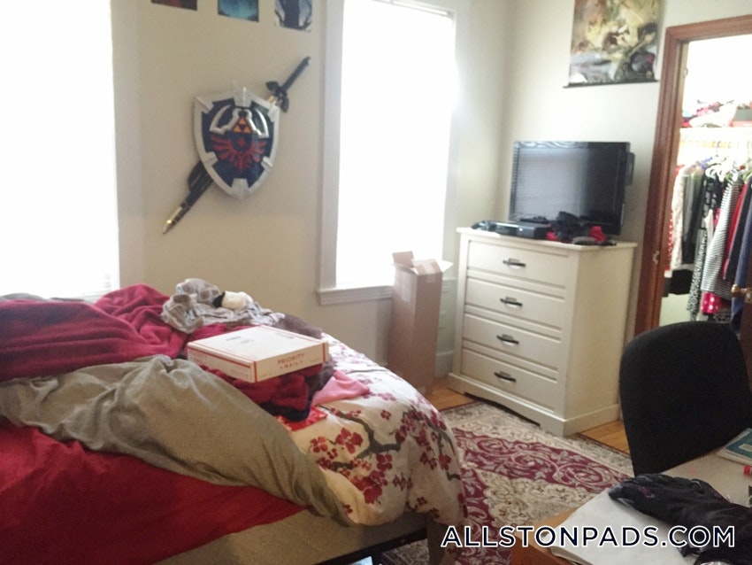 BOSTON - ALLSTON - 4 Beds, 2 Baths - Image 9