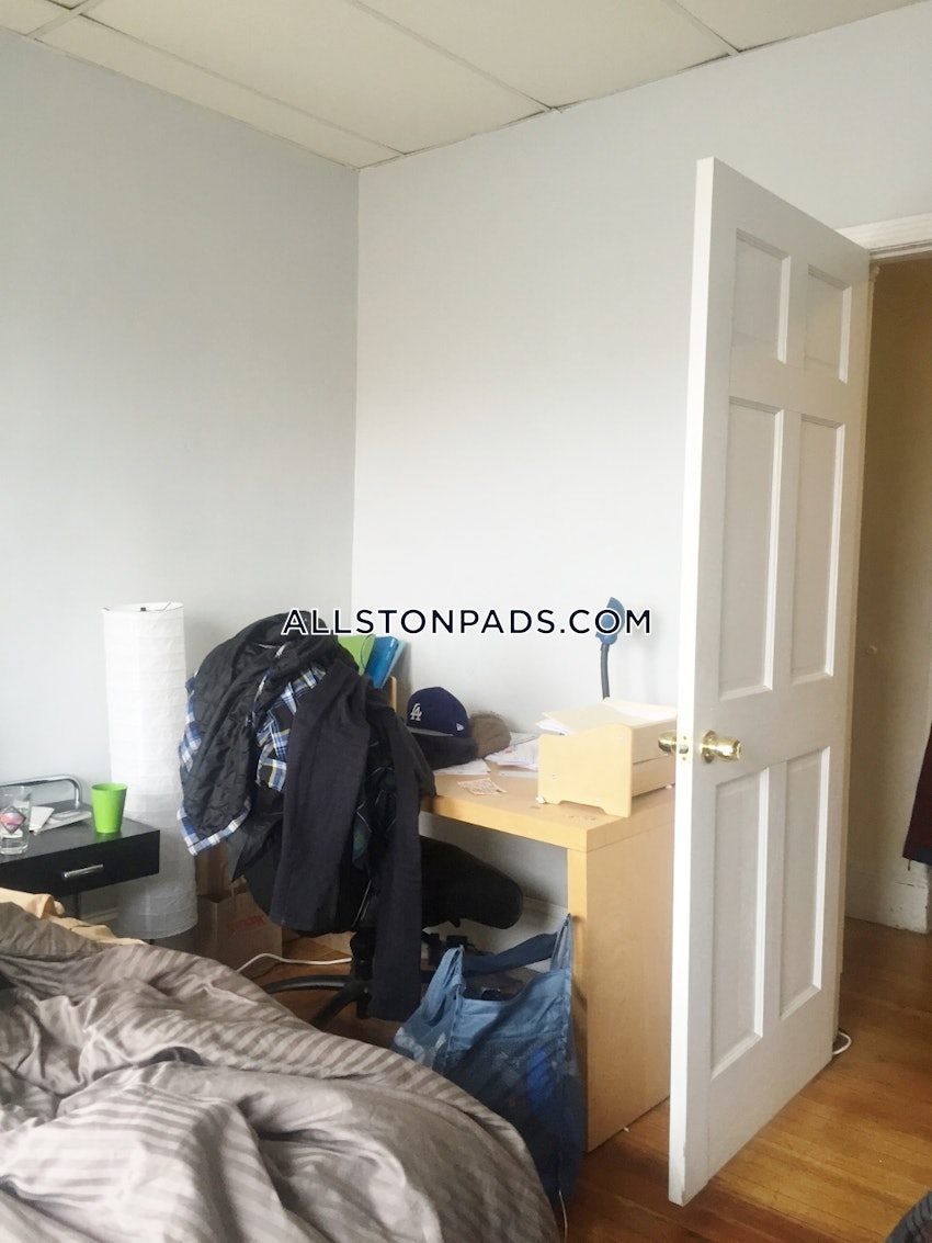 BOSTON - ALLSTON - 4 Beds, 2 Baths - Image 13