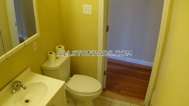 Boston - 3 Beds, 1 Baths