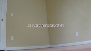 Boston - 3 Beds, 1 Baths