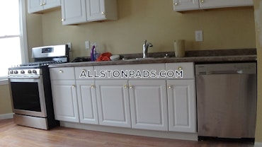 Boston - 3 Beds, 1 Baths