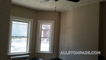 Boston - 2 Beds, 1 Baths