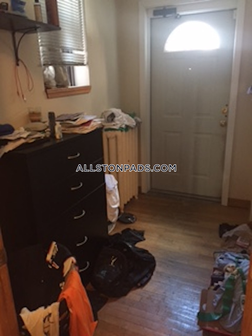 BOSTON - ALLSTON - 3 Beds, 2 Baths - Image 3