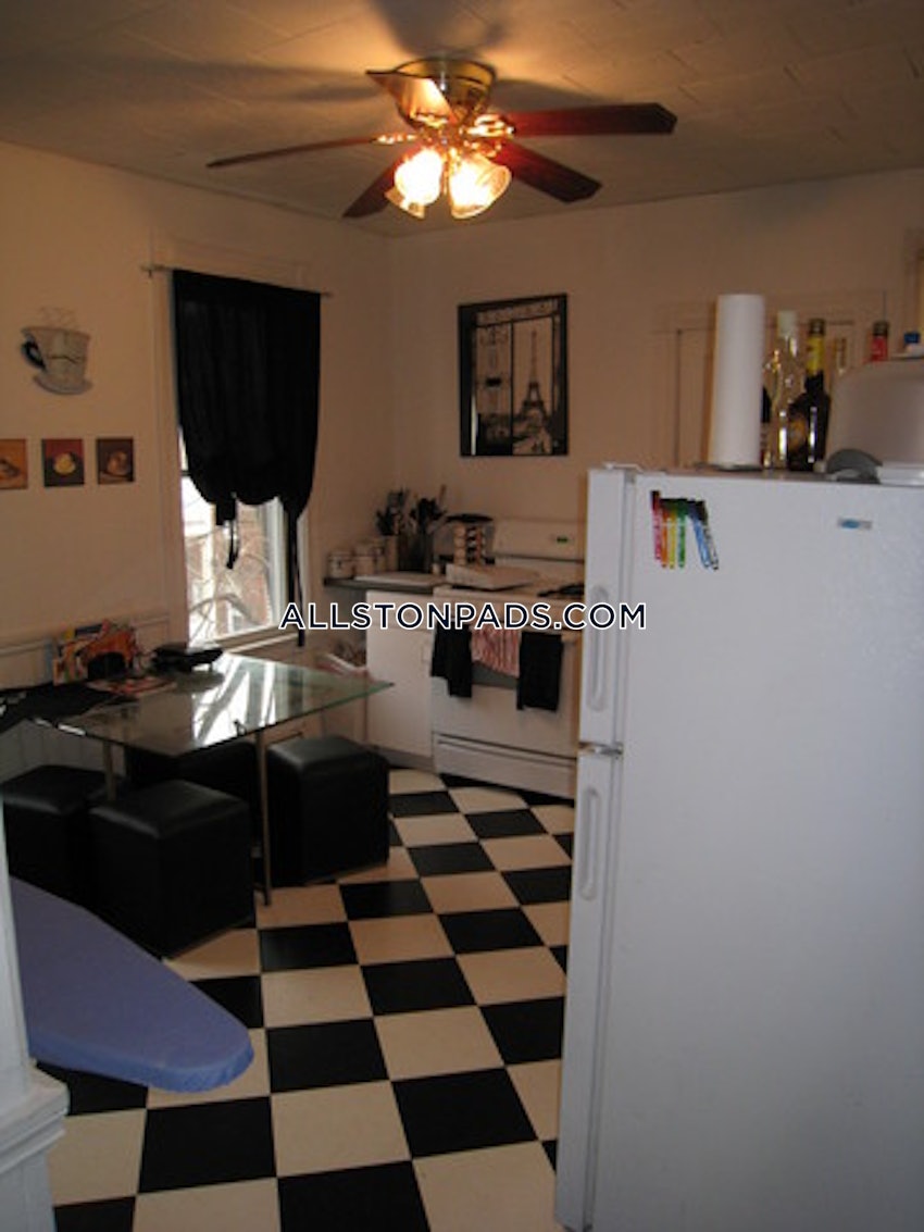 BOSTON - ALLSTON - 4 Beds, 1 Bath - Image 2