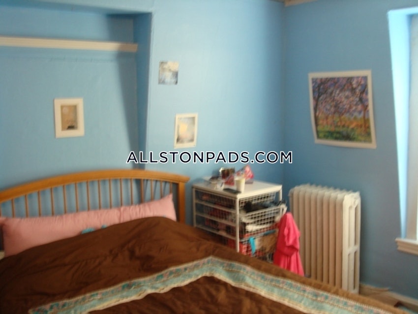 BOSTON - ALLSTON - 5 Beds, 2 Baths - Image 14