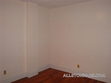 Boston - 1 Beds, 1 Baths