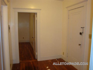 Boston - 1 Beds, 1 Baths