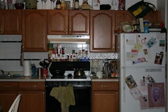 Commonwealth Ave. Boston