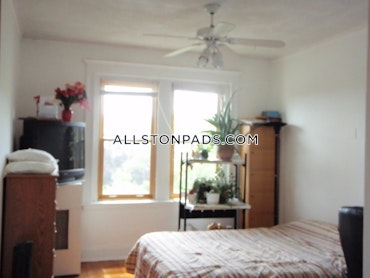 Boston - 2 Beds, 1 Baths