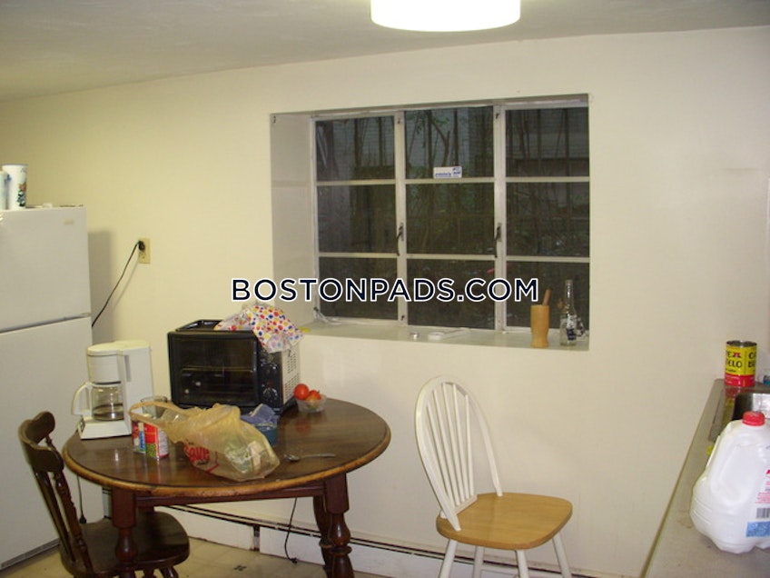 Boston - $2,550+ /month