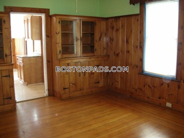 Boston - 4 Beds, 2 Baths