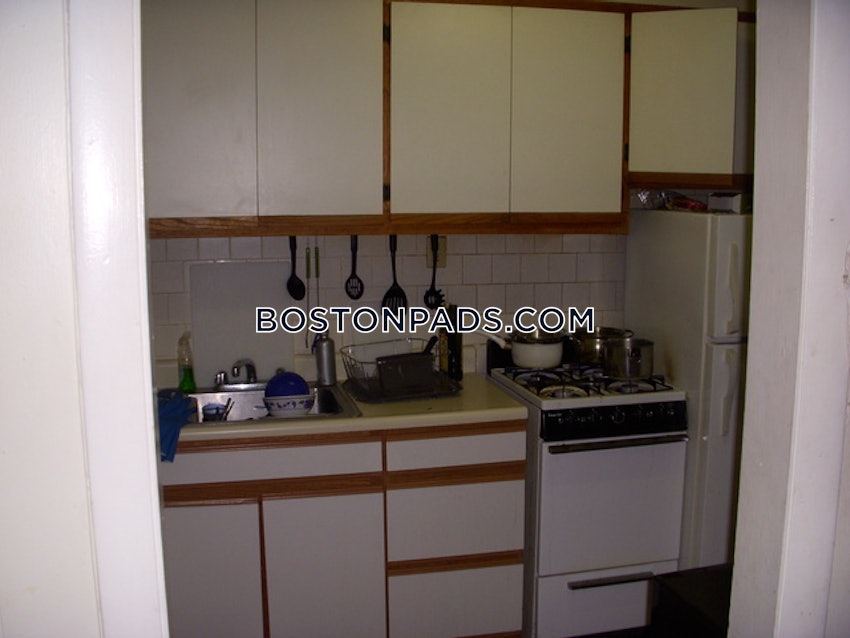 BOSTON - ALLSTON/BRIGHTON BORDER - 2 Beds, 1 Bath - Image 8