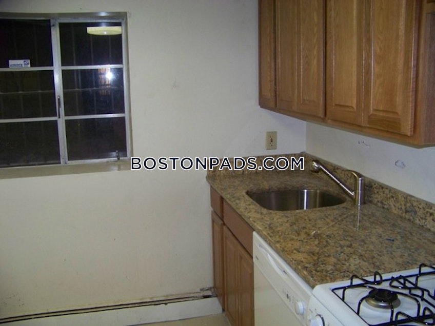 Boston - $2,550+ /month