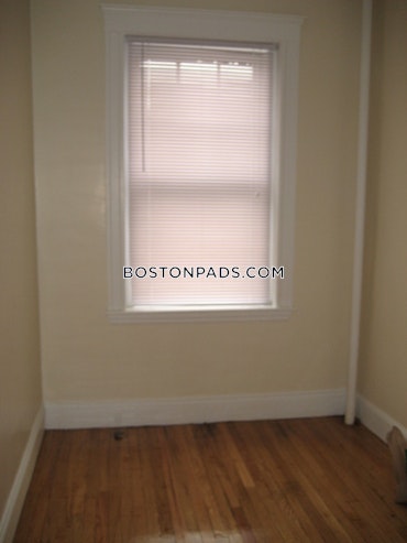 Boston - 2 Beds, 1 Baths