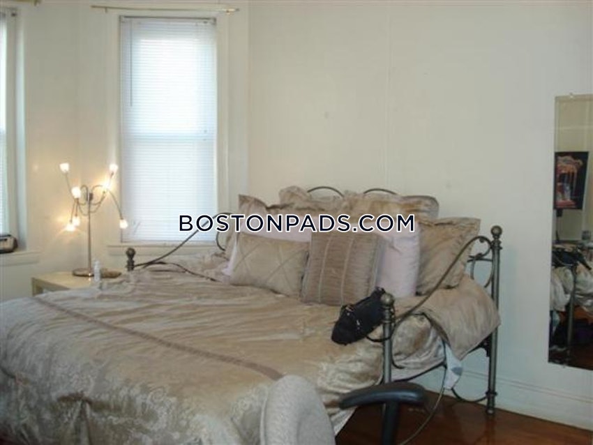 BOSTON - ALLSTON/BRIGHTON BORDER - 2 Beds, 1 Bath - Image 17