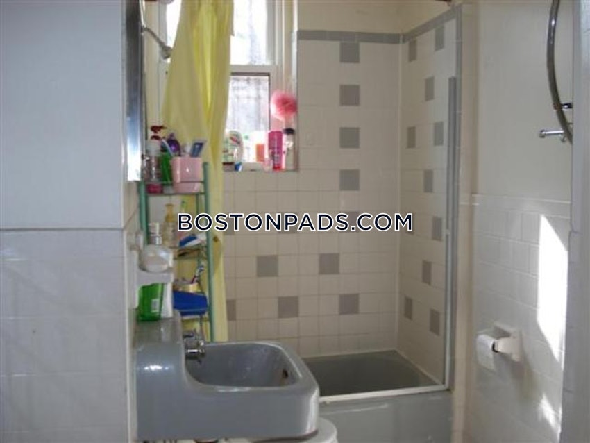 BOSTON - ALLSTON/BRIGHTON BORDER - 2 Beds, 1 Bath - Image 5