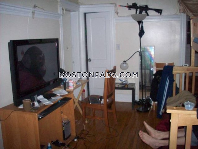 Boston - $2,575+ /mo