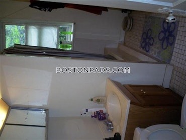 Boston - 1 Beds, 1 Baths