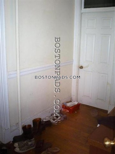 Boston - 2 Beds, 1 Baths