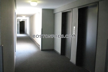 Boston - 0 Beds, 1 Baths